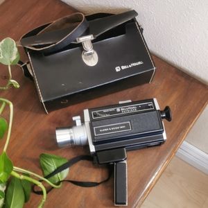 Bell and Howell Super 8 zoom 1 2 0 1 vintage cam corder